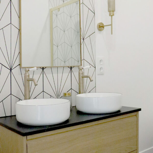 Salle de bain, salle d'eau laiton art déco - carrelage dandelion