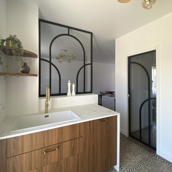 Porte verrière / porte coulissante / art déco / métal / arches et formes arrondies